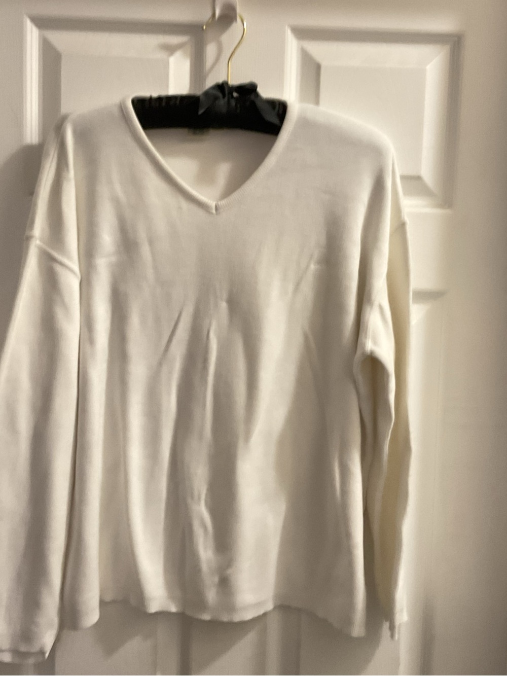 Eddie Bauer Women's V-Neck Sweater in Off-White
